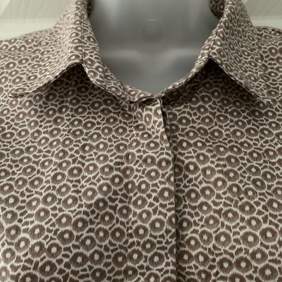 NEW YORK & COMPANY - Patterned Collared Button Up - Picture 3 of 6